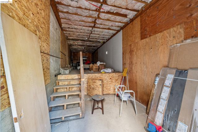 1394 Queens Rd, Berkeley, CA 94708