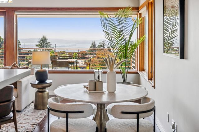1394 Queens Rd, Berkeley, CA 94708