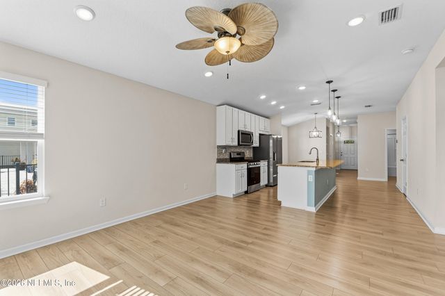 565 CHANDLER Drive, St. Johns, FL 32259