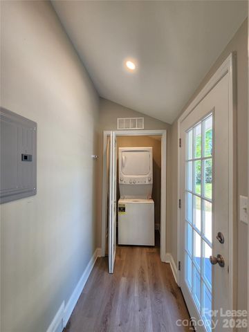 411 W 6th Avenue A, Gastonia, NC 28052