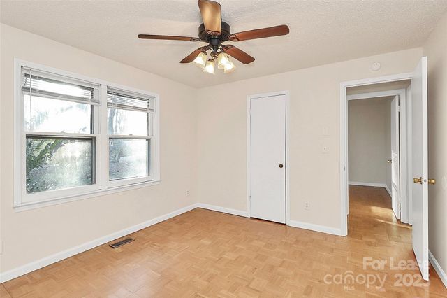 5325 Cold Harbor Drive, Charlotte, NC 28214