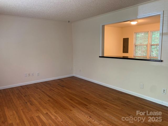 5325 Cold Harbor Drive, Charlotte, NC 28214