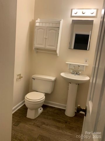 5325 Cold Harbor Drive, Charlotte, NC 28214