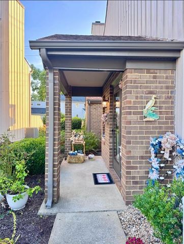 14 Sandie Point LN, Portsmouth, VA 23701