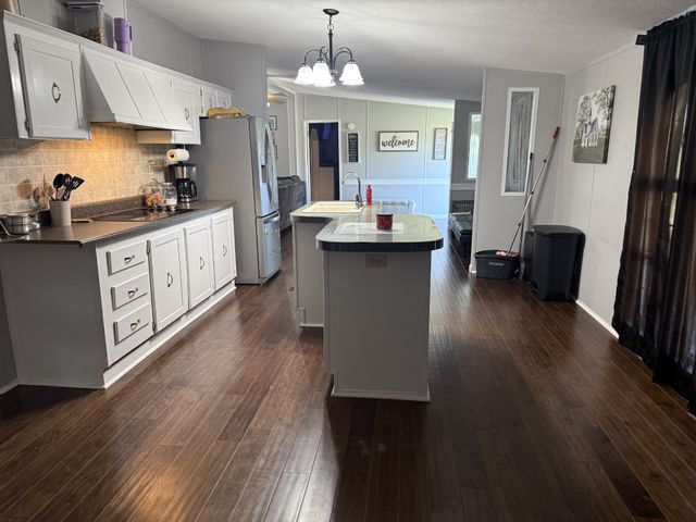 436 Love St, Sparta, TN 38583