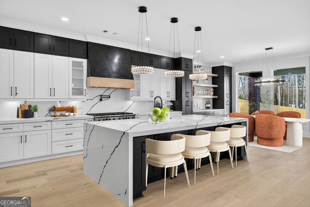 3245 Smithtown Road, Suwanee, GA 30024