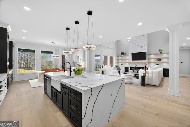 3245 Smithtown Road, Suwanee, GA 30024