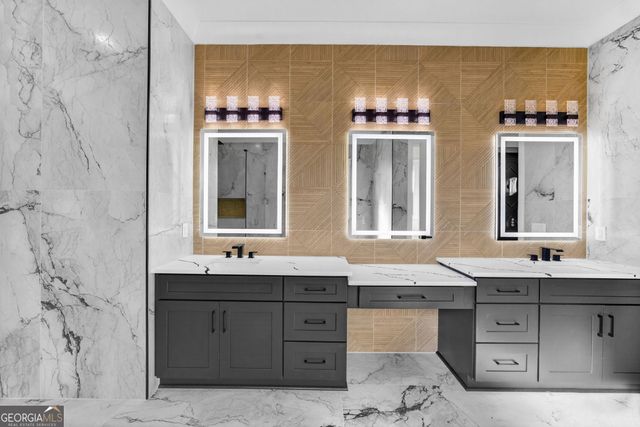 3245 Smithtown Road, Suwanee, GA 30024