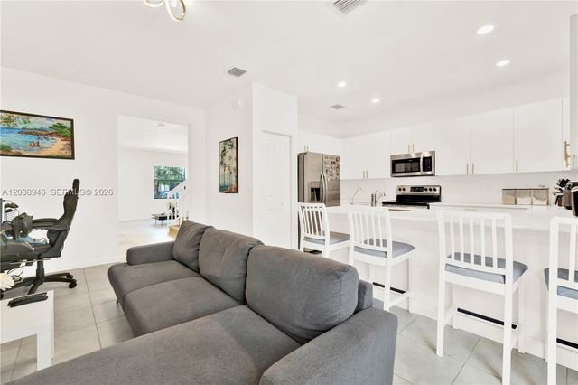 11815 SW 247th Ter, Homestead, FL 33032