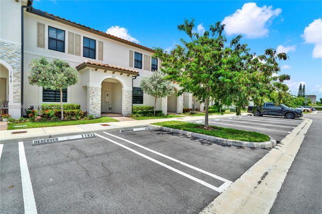 11815 SW 247th Ter, Homestead, FL 33032