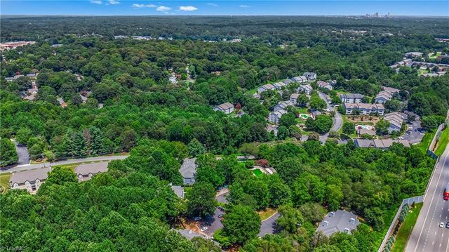 326 Meadows Circle, Winston-salem, NC 27104