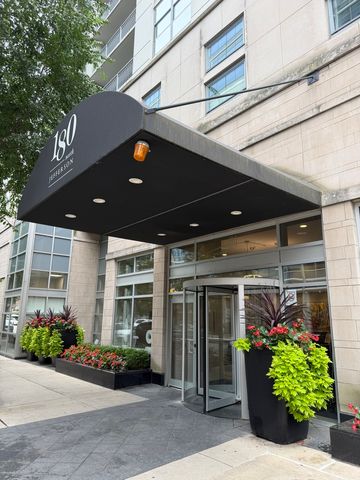 180 N Jefferson Street 711, Chicago, IL 60661