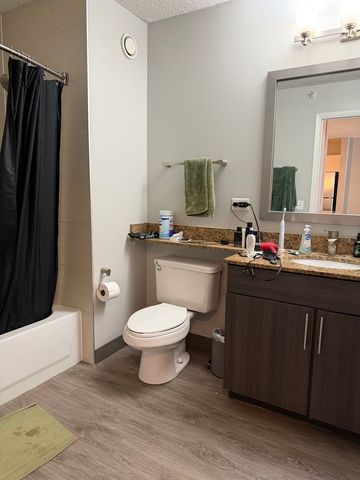 180 N Jefferson Street 711, Chicago, IL 60661