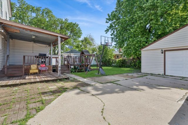 8233 Austin Avenue, Morton Grove, IL 60053