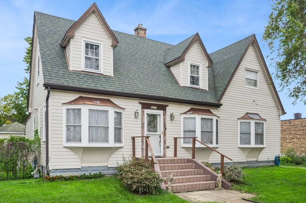 8233 Austin Avenue, Morton Grove, IL 60053