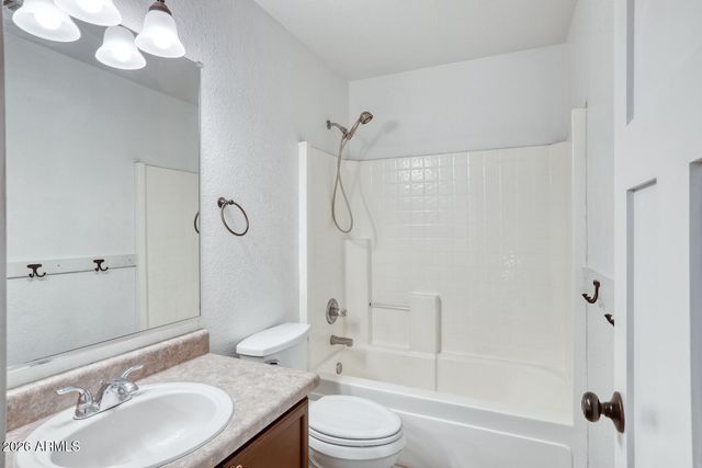 3940 S MOCCASIN Trail, Gilbert, AZ 85297