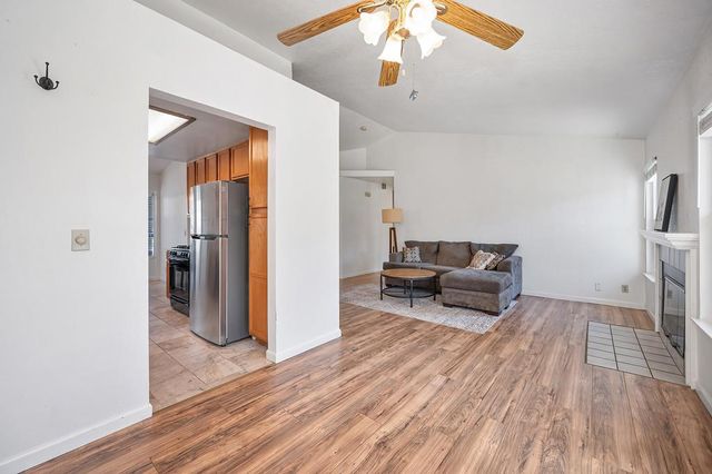 1028 Fallon Woods Way, Rio Linda, CA 95673