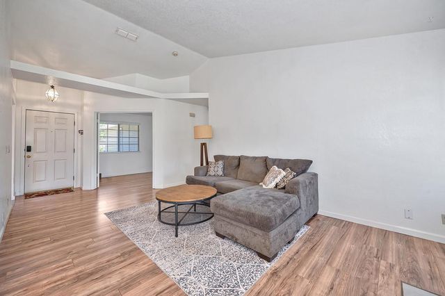 1028 Fallon Woods Way, Rio Linda, CA 95673