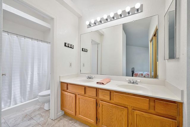1028 Fallon Woods Way, Rio Linda, CA 95673