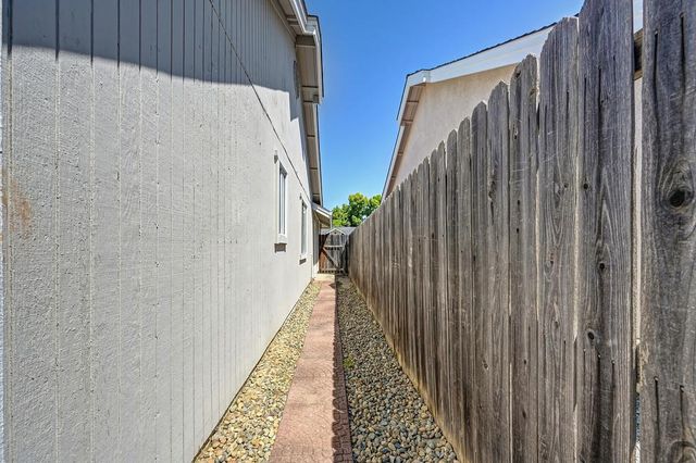 1028 Fallon Woods Way, Rio Linda, CA 95673