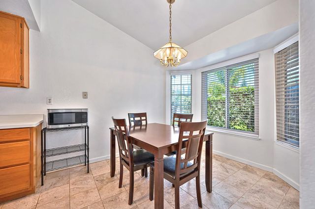 1028 Fallon Woods Way, Rio Linda, CA 95673