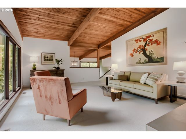 2929 GLEN EAGLES Rd, Lake Oswego, OR 97034