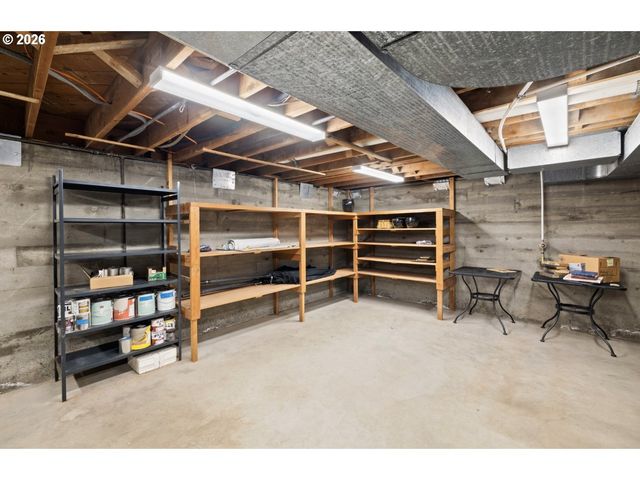 2929 GLEN EAGLES Rd, Lake Oswego, OR 97034