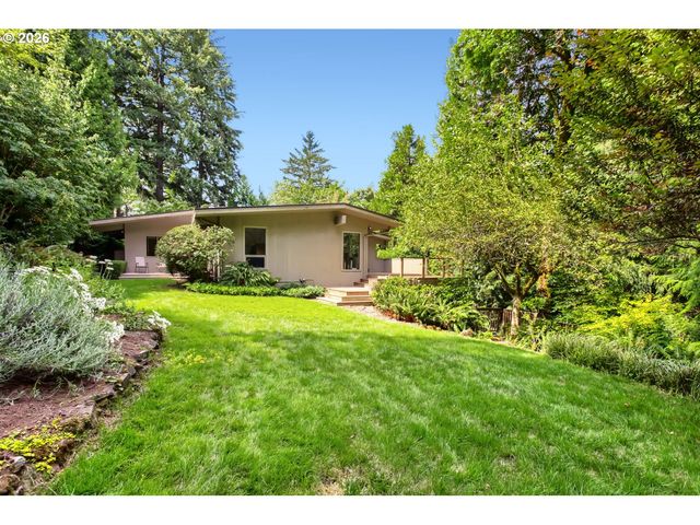 2929 GLEN EAGLES Rd, Lake Oswego, OR 97034