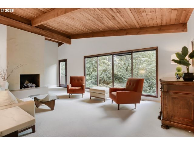 2929 GLEN EAGLES Rd, Lake Oswego, OR 97034