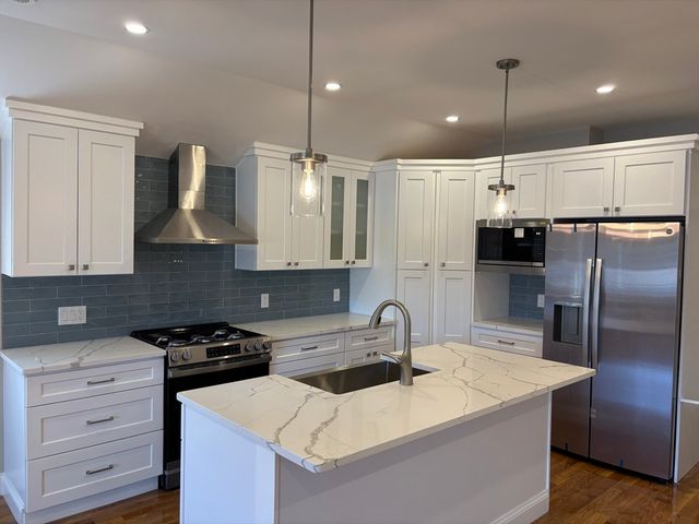 53 Morningside Path, Weymouth, MA 02189