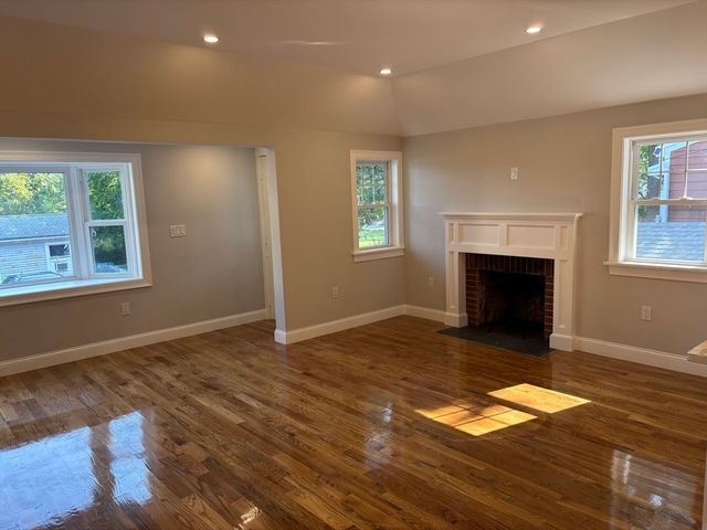 53 Morningside Path, Weymouth, MA 02189