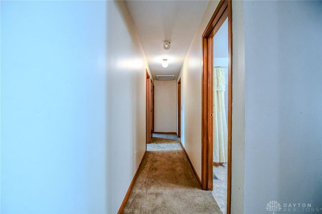 2016 E Oak Tree Drive, Kettering, OH 45440