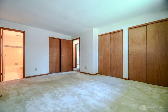 2016 E Oak Tree Drive, Kettering, OH 45440