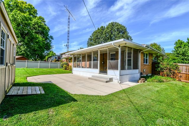 2016 E Oak Tree Drive, Kettering, OH 45440