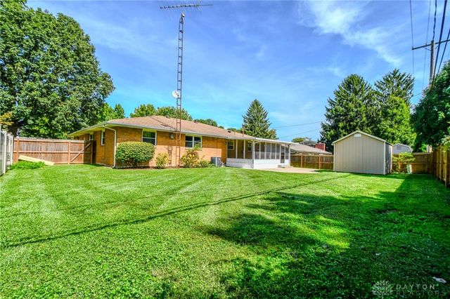 2016 E Oak Tree Drive, Kettering, OH 45440