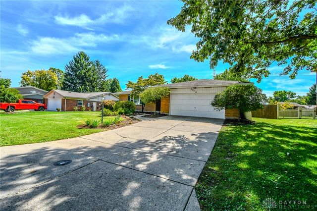 2016 E Oak Tree Drive, Kettering, OH 45440