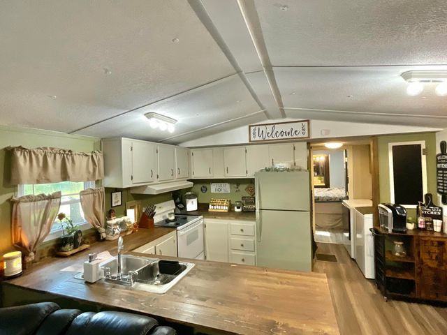 496 Cherokee Drive, Chatsworth, GA 30705