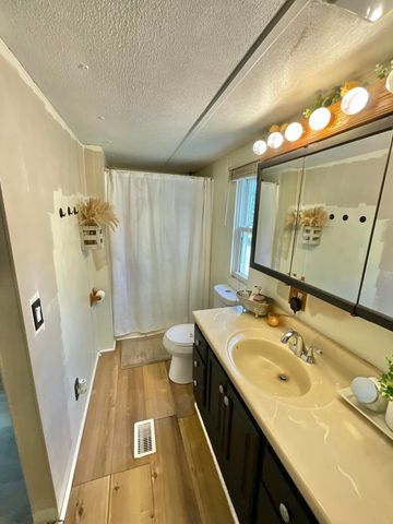 496 Cherokee Drive, Chatsworth, GA 30705