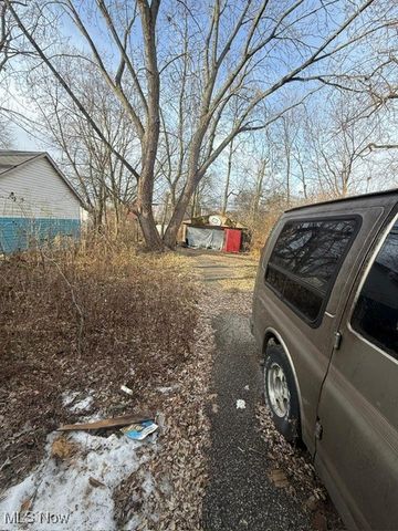 3840 E 142nd Street, Cleveland, OH 44128