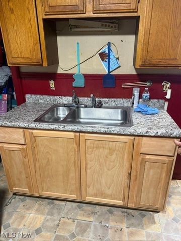 3840 E 142nd Street, Cleveland, OH 44128