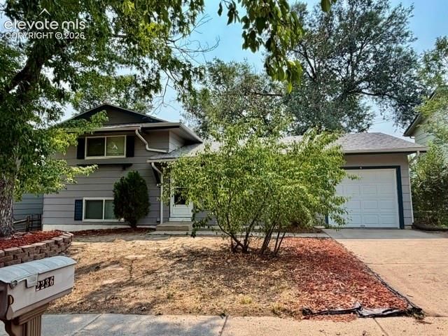 2236 Fernwood Drive, Colorado Springs, CO 80910