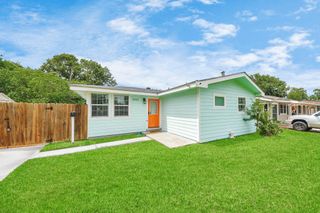 2513 Thomas Avenue, Pasadena, TX 77506