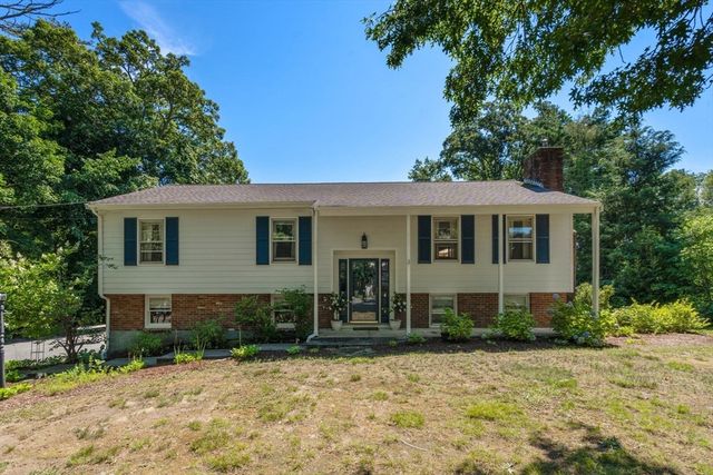 23 Inland Rd, Marion, MA 02738