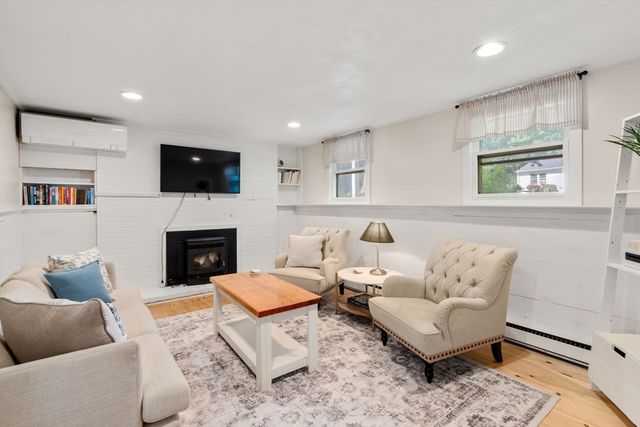 23 Inland Rd, Marion, MA 02738