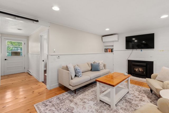 23 Inland Rd, Marion, MA 02738