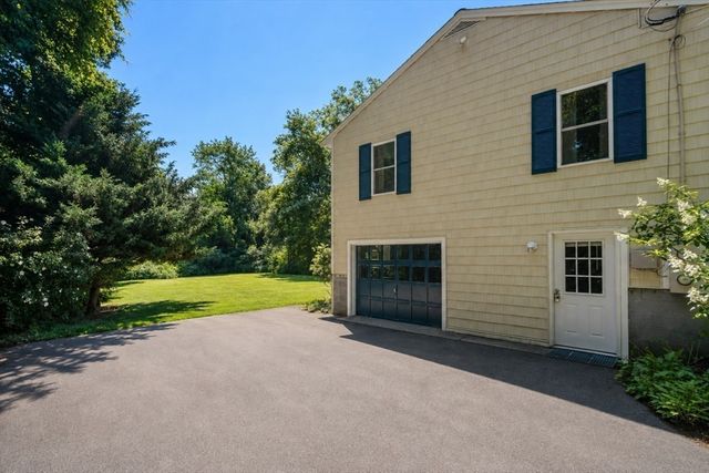 23 Inland Rd, Marion, MA 02738