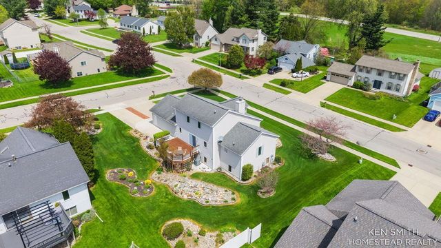 5131 Windybrook Drive, Grandville, MI 49418