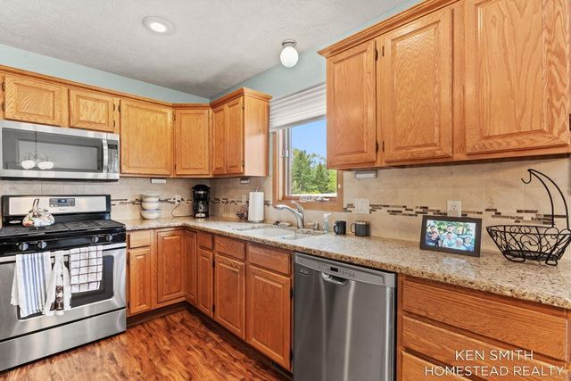 5131 Windybrook Drive, Grandville, MI 49418