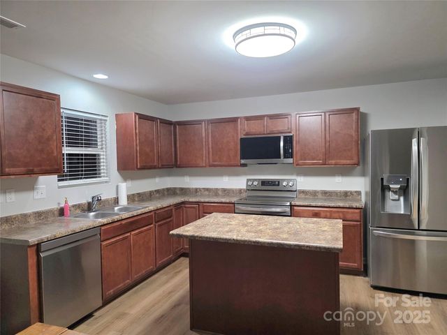 1047 Mackey Court, Gastonia, NC 28056