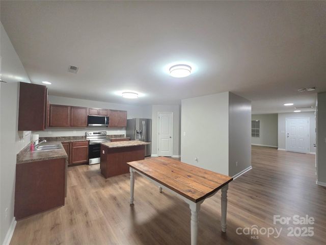 1047 Mackey Court, Gastonia, NC 28056